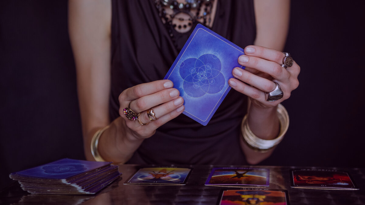 Advisor Holly